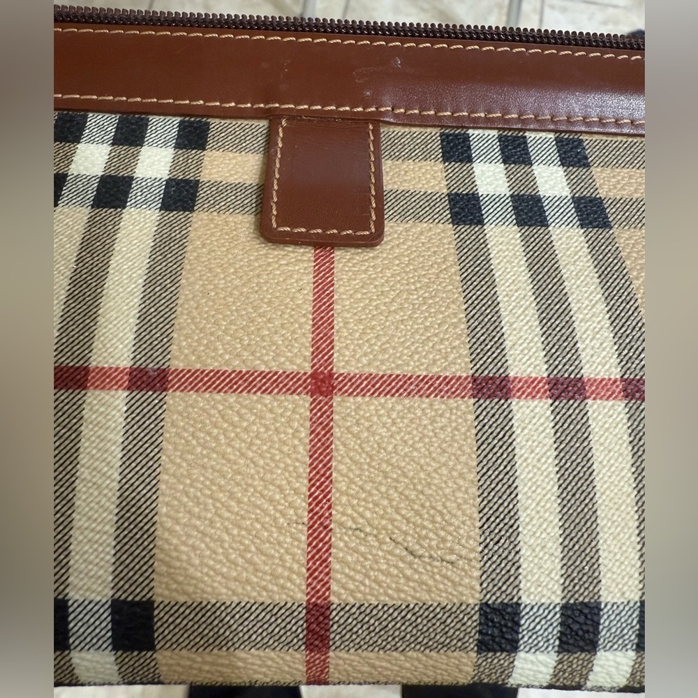 Authentic Vintage Burberry shaving kit (toiletries) in traditional novacheck. - Picture 4 of 14